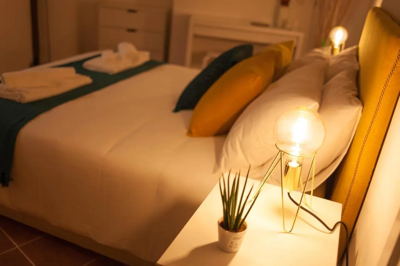 Domina Trastevere Apartment - Roma