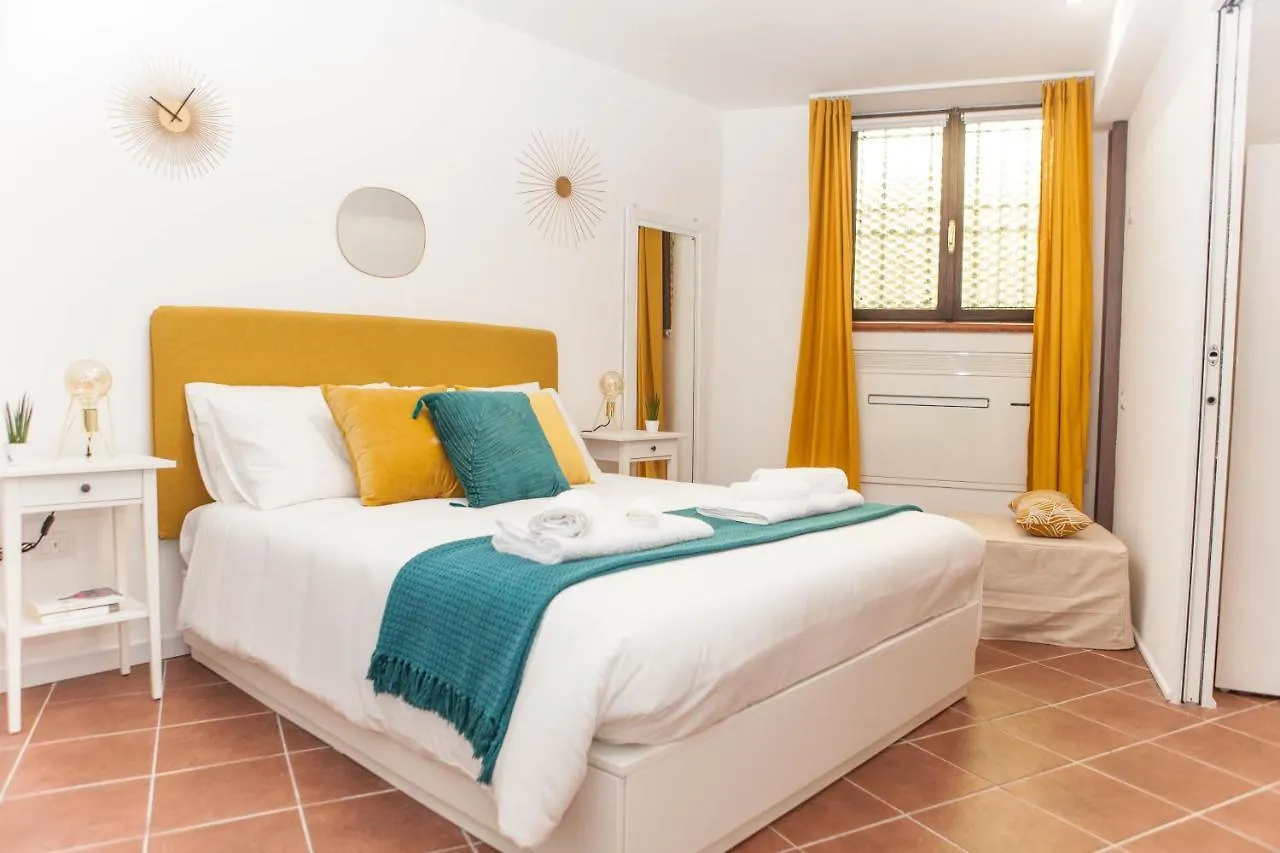 Domina Trastevere Apartment - Roma 0*, Rome Italy